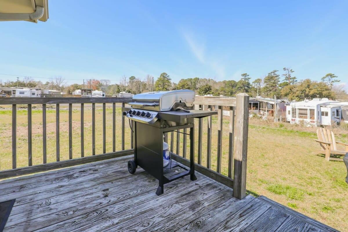 2Br Pet Friendly Home In Sneads Ferry With Parking Exterior foto