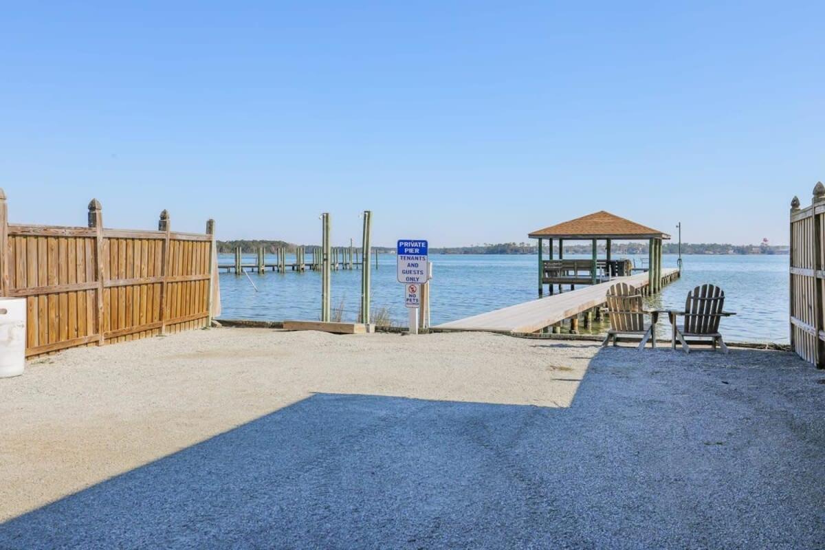 2Br Pet Friendly Home In Sneads Ferry With Parking Exterior foto